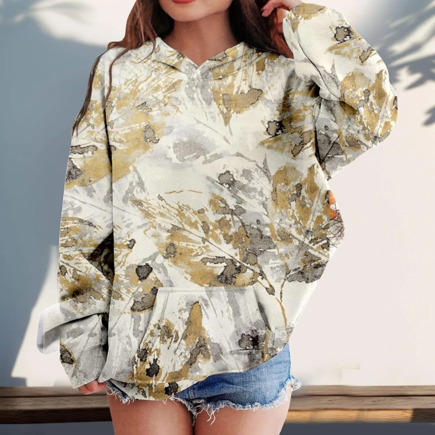 Camo Hoodies for Teen Girls Cute Sweatshirt Maple Leaf Print Oversized Fleece Sweatshirts Pullover Tops with Pocket