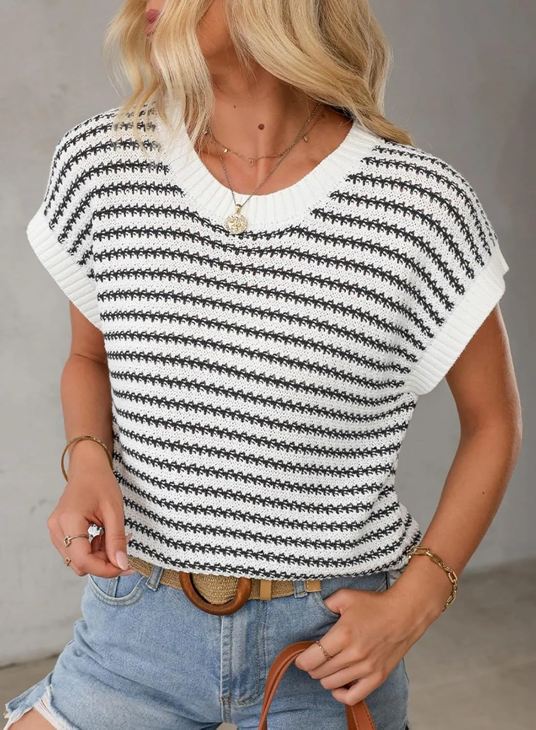 EVALESS Women's Sweater Vest Striped Pullover Tank Top Round Neck Cap Sleeve Lightweight 2025 Summer Casual Clothes