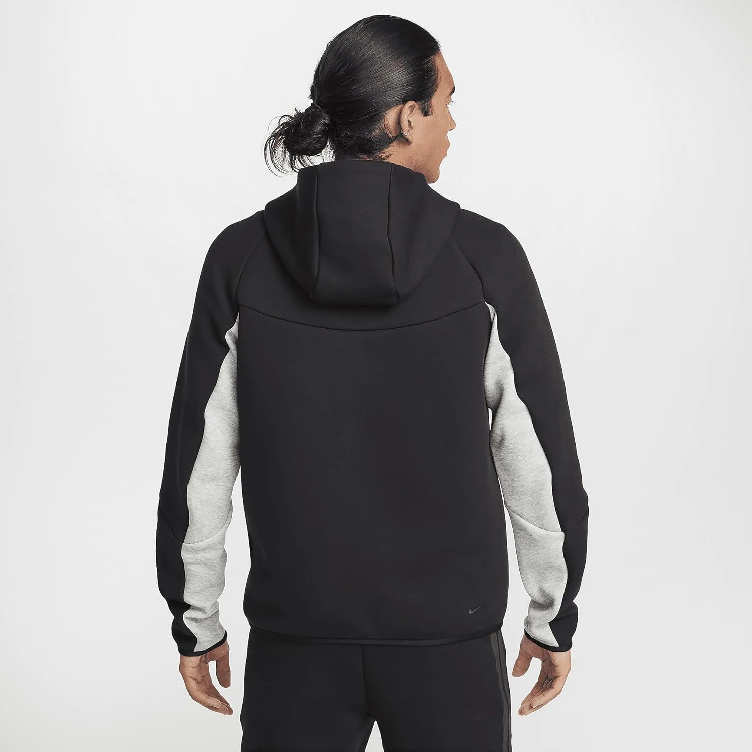 Nike Tech Men's Full-Zip Windrunner Hoodie (HV0949-011, Black/Dark Grey Heather/Black)
