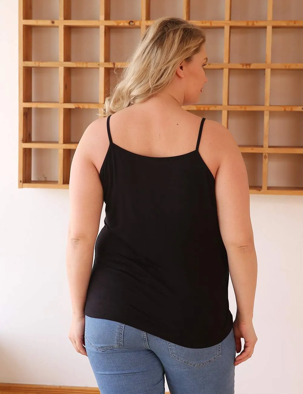 VIKIDEER 3 Pack Camisole for Women Plus Size Basic Undershirt Spaghetti Strap Cami Tank Top