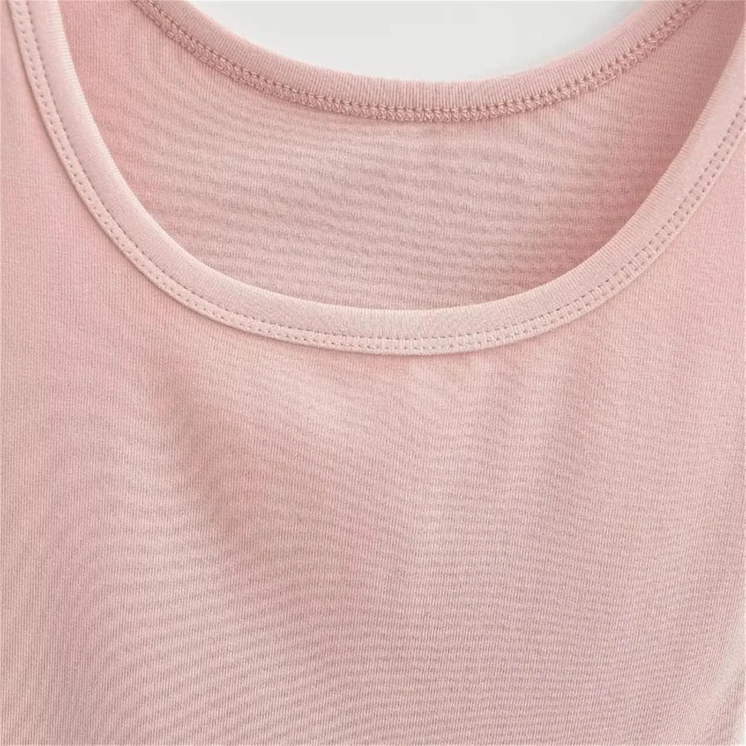 Women's Round Neck Sleeveless Camisole Solid Color Casual Slim Fit Lightweight Summer Tank Top