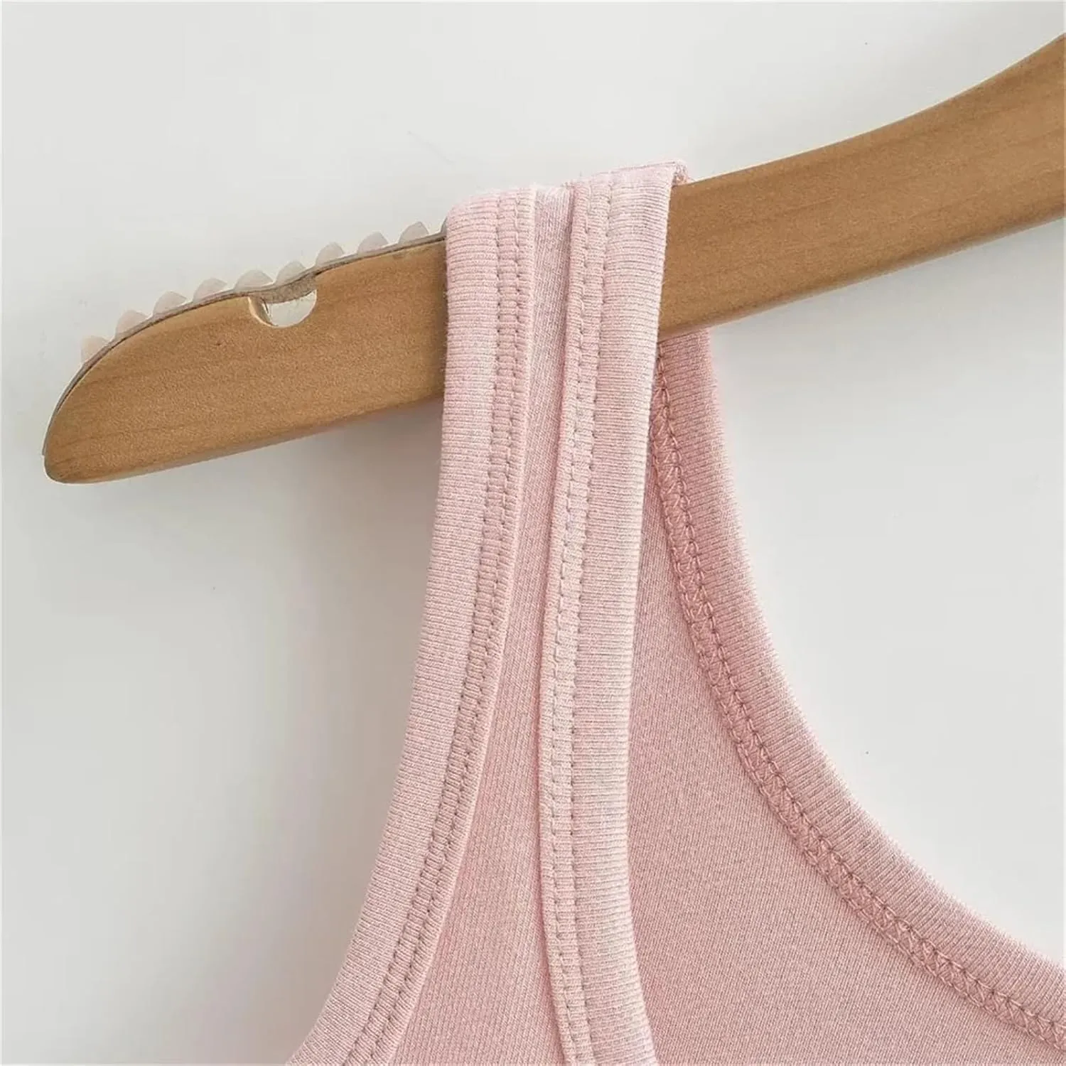 Women's Round Neck Sleeveless Camisole Solid Color Casual Slim Fit Lightweight Summer Tank Top