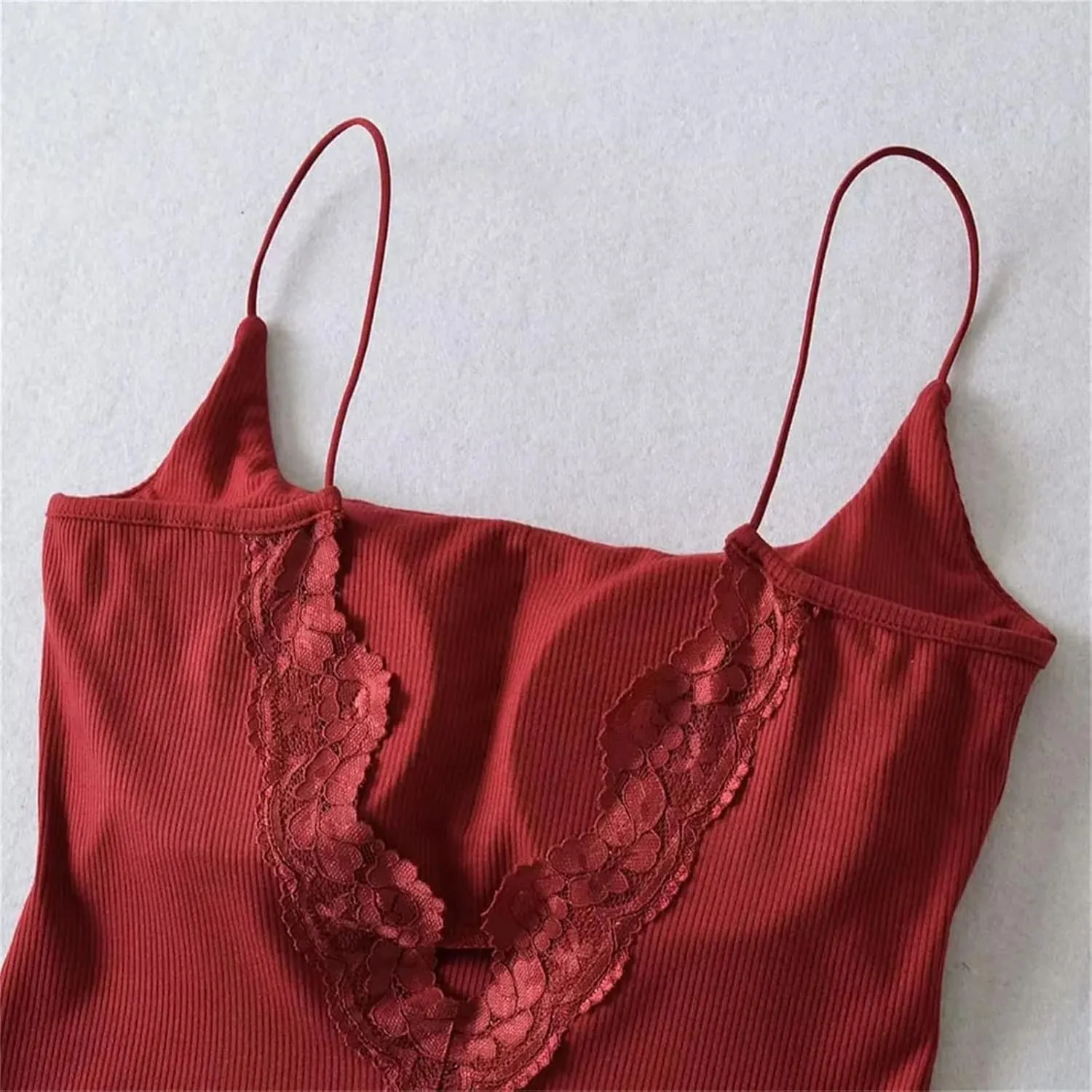 Women's Square Neck Spaghetti Strap Camisole Backless Lace Built-in Chest Pad Ribbed Tank Top