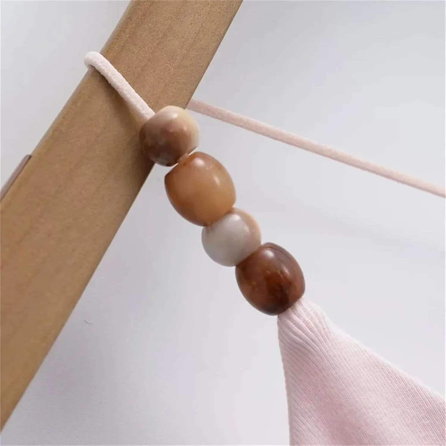 Women's V-Neck Spaghetti Strap Camisole Beaded Decoration Summer Casual Tank Top