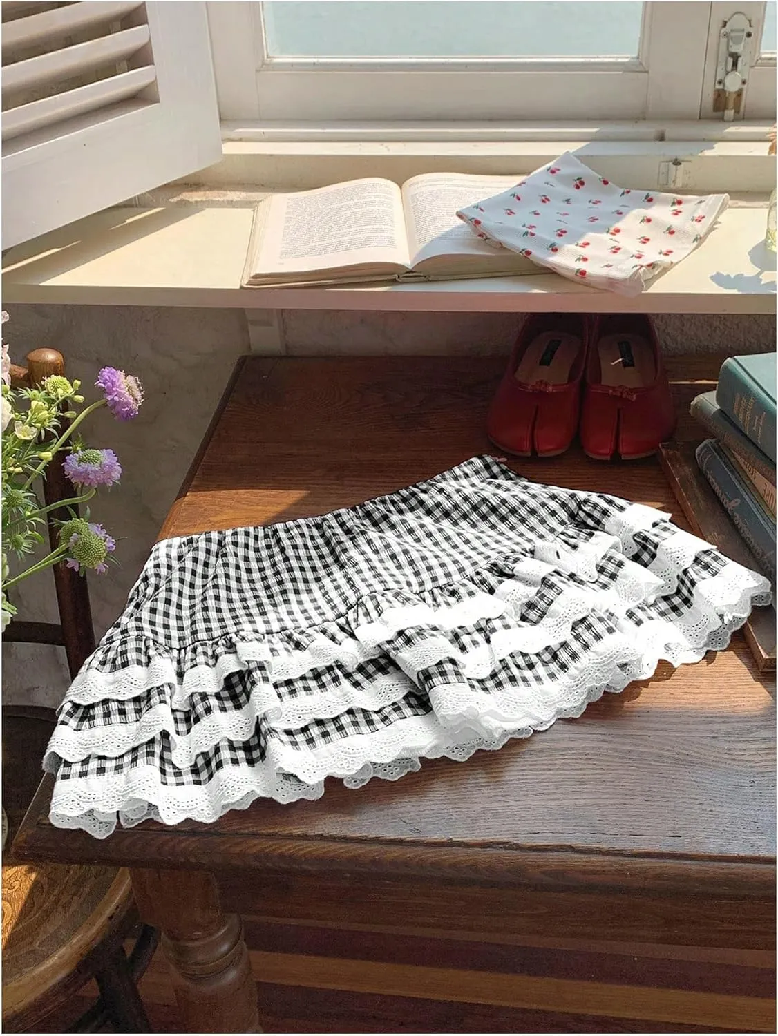 Women's Y2K Gingham Skirt with Ruffle Hem, Zipper, High Waisted, Flared A Line Mini Skirt with Layered Lace Trim